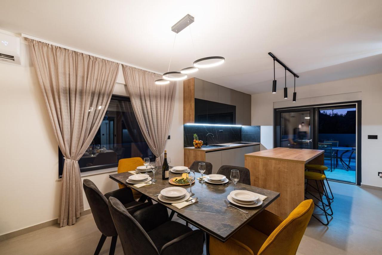 Holiday House Vito Zadar Bagian luar foto