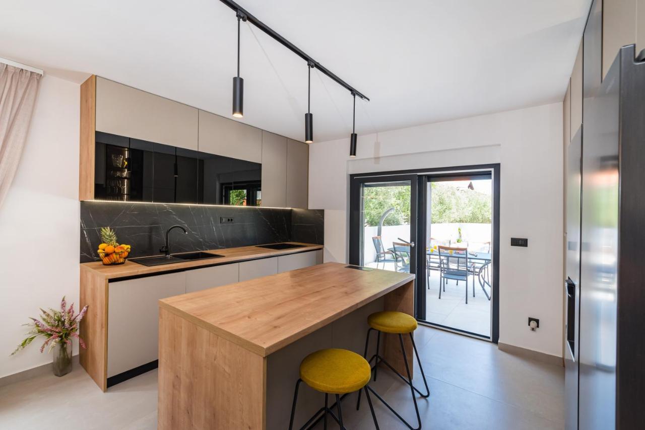 Holiday House Vito Zadar Bagian luar foto