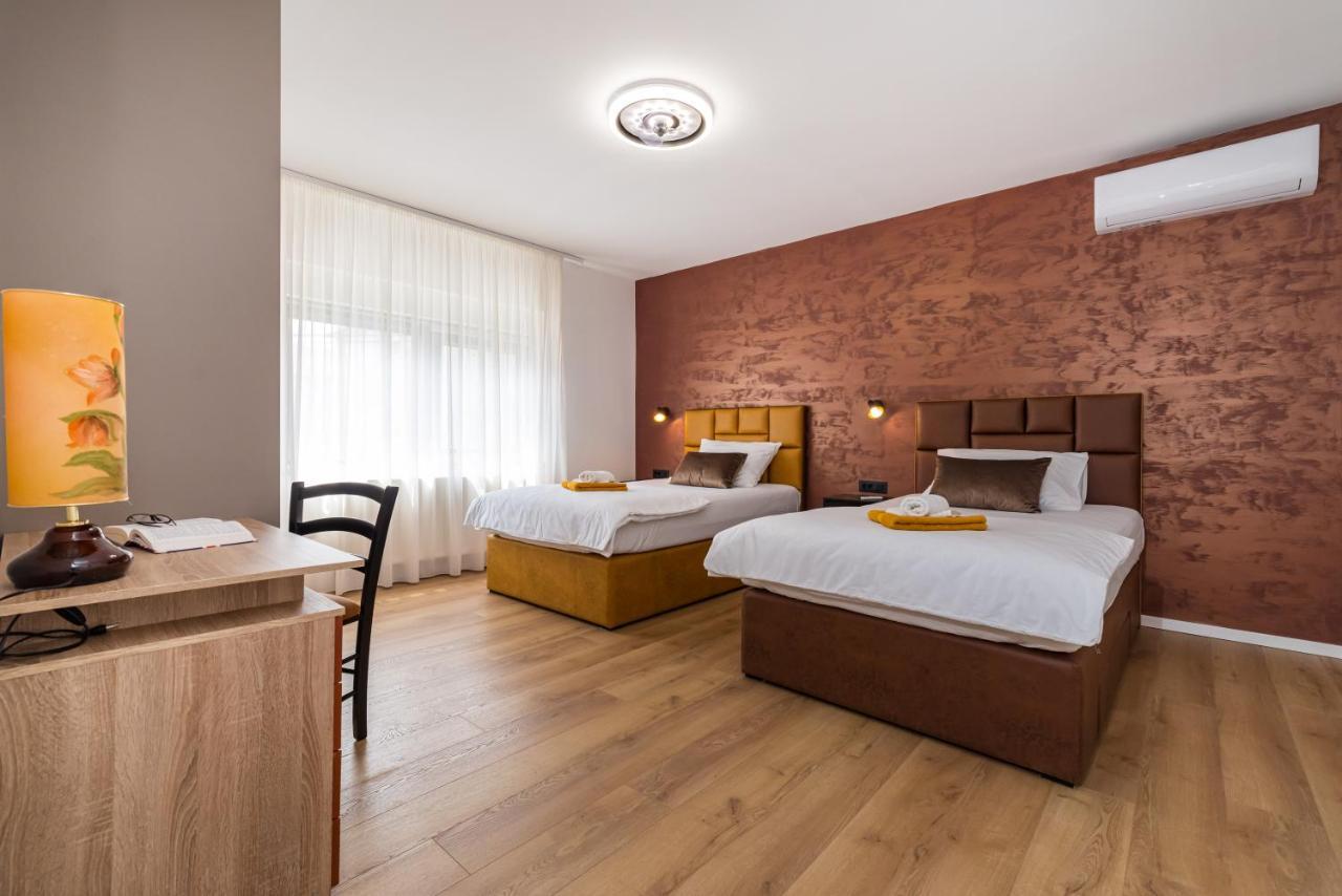 Holiday House Vito Zadar Bagian luar foto